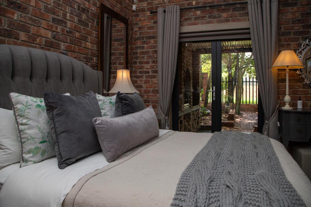 Tarry-Stone Cottages Dullstroom Eksteriør billede