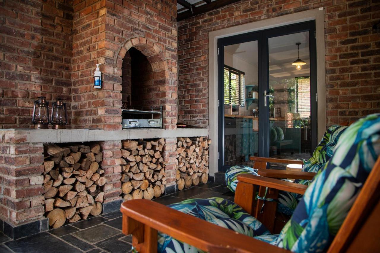 Tarry-Stone Cottages Dullstroom Eksteriør billede