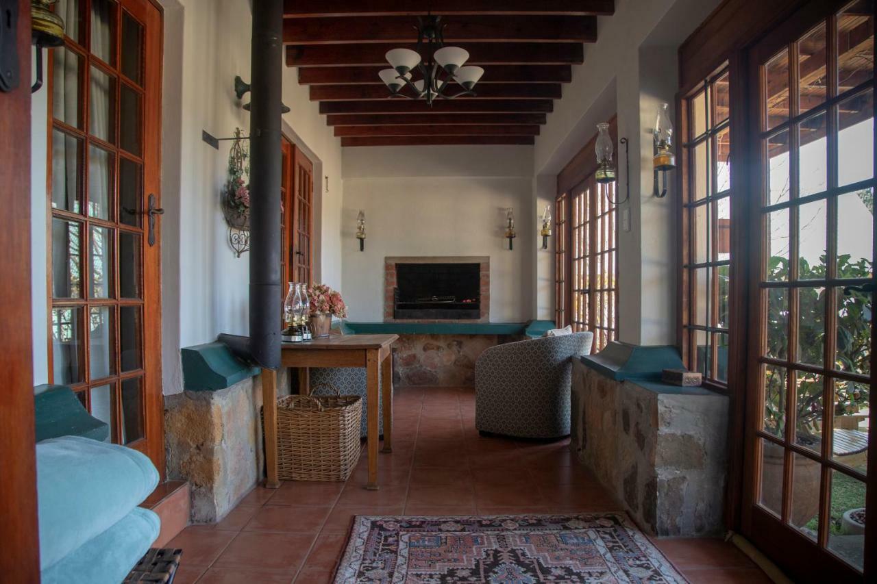 Tarry-Stone Cottages Dullstroom Eksteriør billede