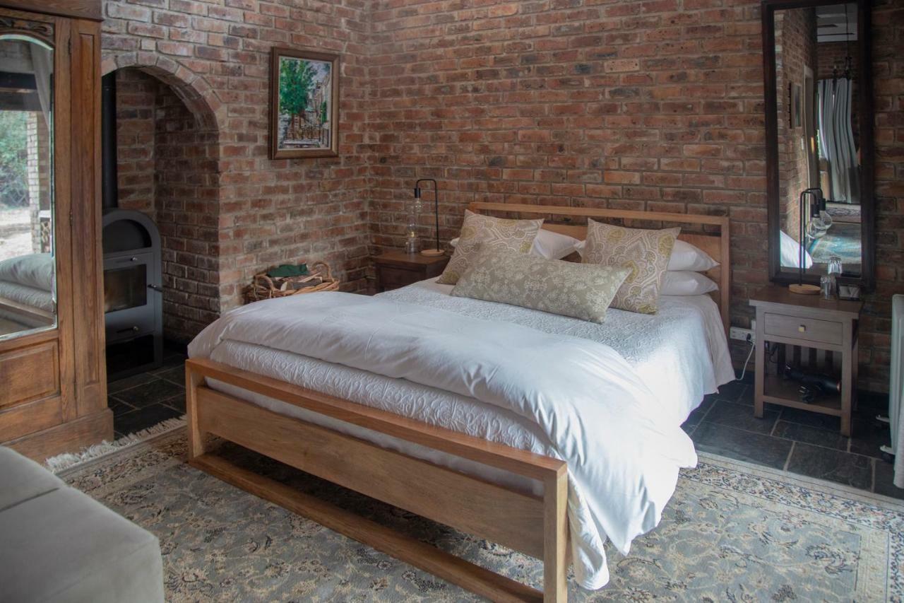 Tarry-Stone Cottages Dullstroom Eksteriør billede